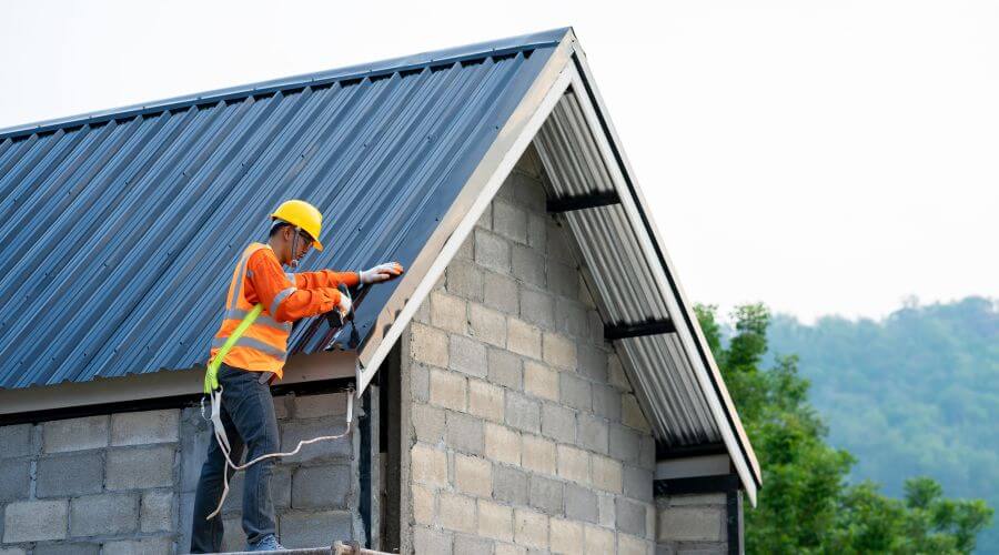 Professional residential roofers in Wolford, ND